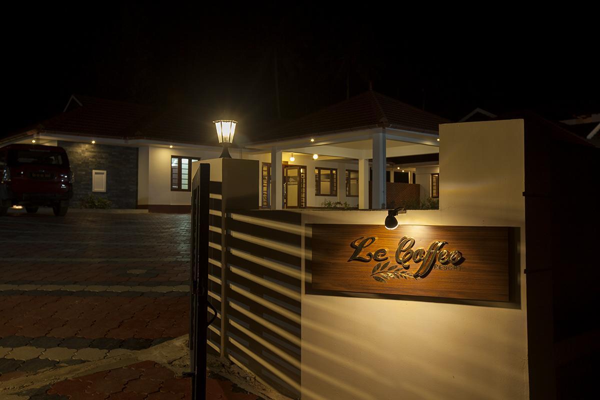 Le Coffee Resort Sultan Bathery Esterno foto